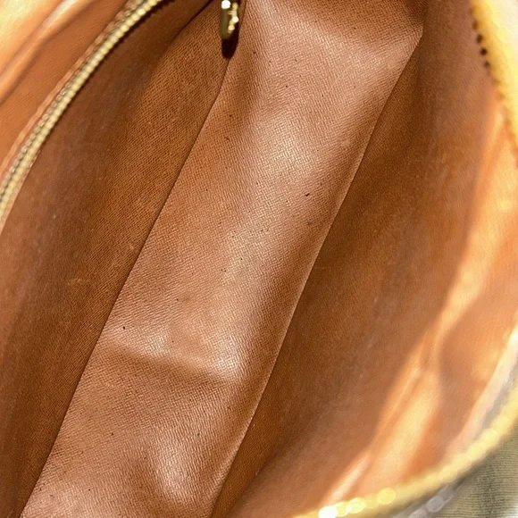 LOUIS VUITTON Monogram Boulogne 30 Shoulder Bag M51265 LV Auth BA278 +COA - Picture 15 of 17